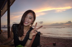 Sara Kim Miss Earth Korea 2012 Gun Beach
